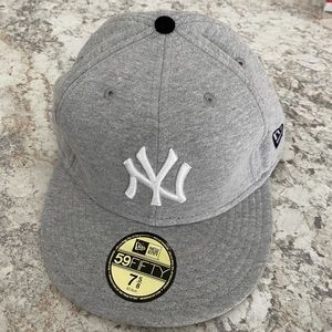 NY Yankees fitted hat